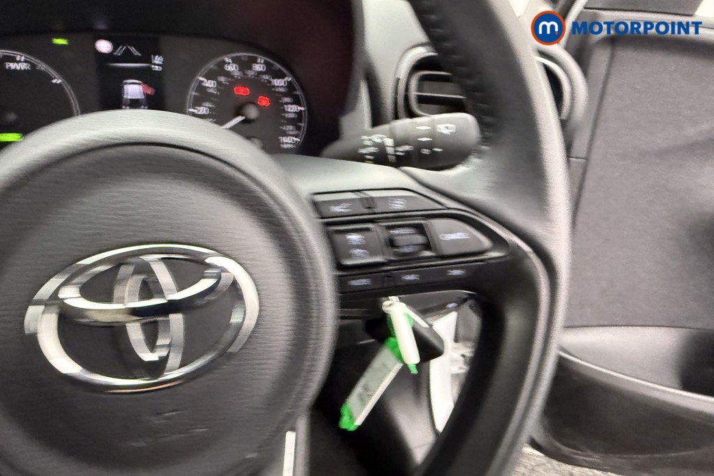 Toyota Yaris Icon Automatic Petrol-Electric Hybrid Hatchback - Stock Number (1544090) - 12th supplementary image