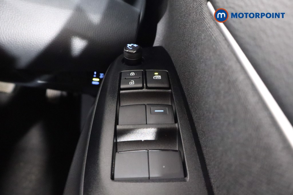 Toyota Yaris Cross Icon Automatic Petrol-Electric Hybrid Estate - Stock Number (1544115) - 18th supplementary image