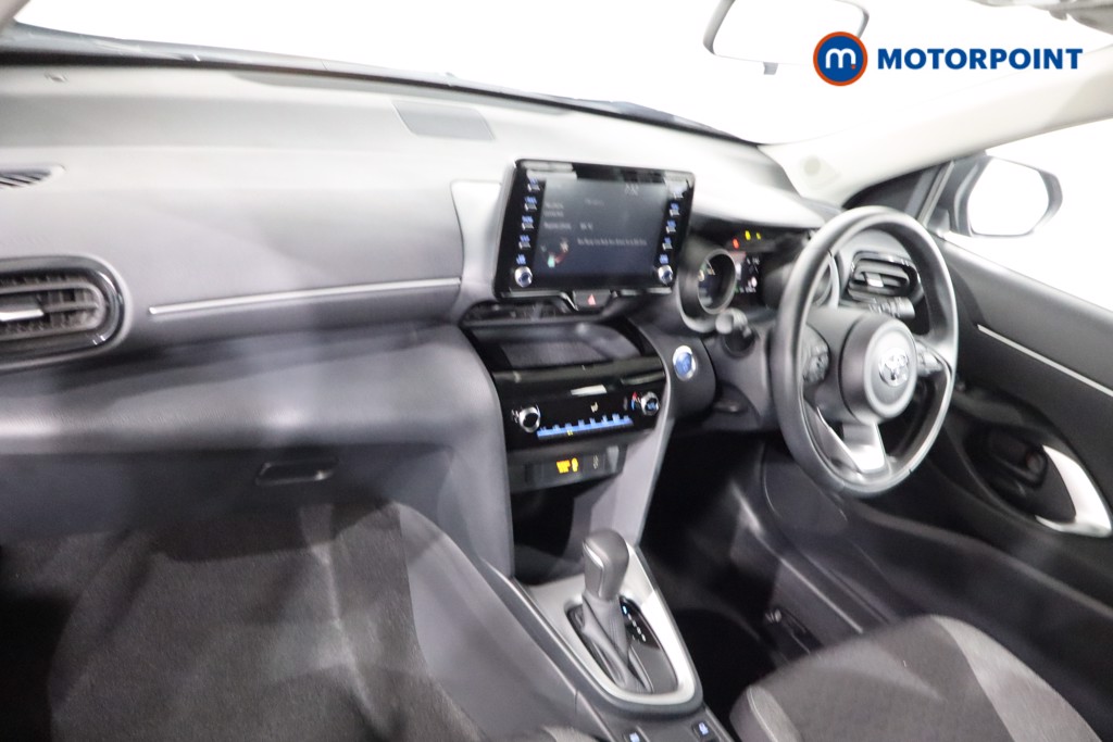 Toyota Yaris Cross Icon Automatic Petrol-Electric Hybrid Estate - Stock Number (1544115) - 1st supplementary image
