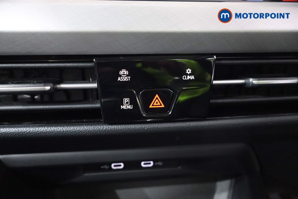 Volkswagen Golf Life Manual Petrol Hatchback - Stock Number (1544318) - 17th supplementary image