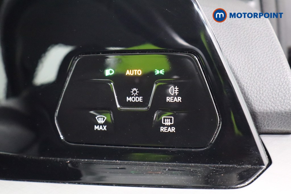 Volkswagen Golf Life Manual Petrol Hatchback - Stock Number (1544318) - 23rd supplementary image