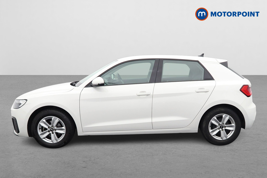 Audi A1 Technik Manual Petrol Hatchback - Stock Number (1544386) - Passenger side