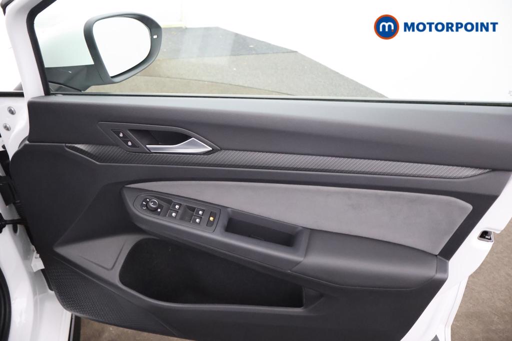 Volkswagen Golf R-Line Manual Petrol Hatchback - Stock Number (1544421) - 9th supplementary image