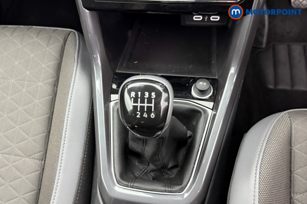 Volkswagen T-Cross SEL Manual Petrol SUV - Stock Number (1544422) - 13th supplementary image