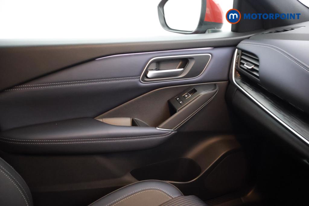 Nissan Qashqai Tekna Manual Petrol SUV - Stock Number (1529265) - 8th supplementary image