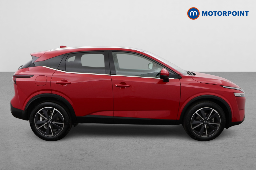 Nissan Qashqai Tekna Manual Petrol SUV - Stock Number (1529265) - Drivers side