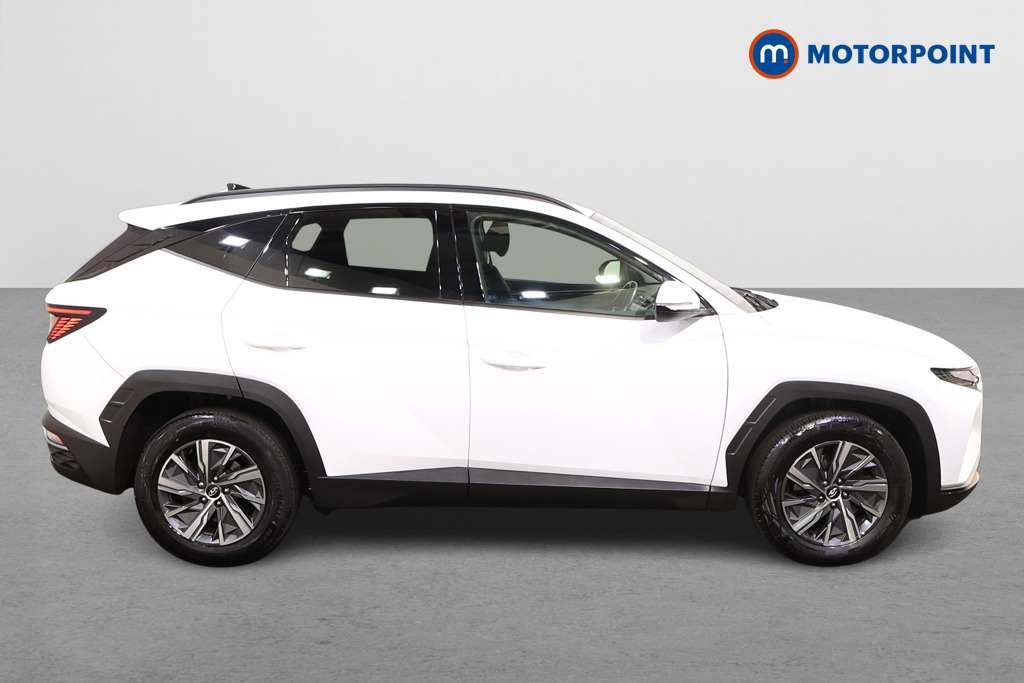 Hyundai Tucson Se Connect Manual Petrol SUV - Stock Number (1530389) - Drivers side