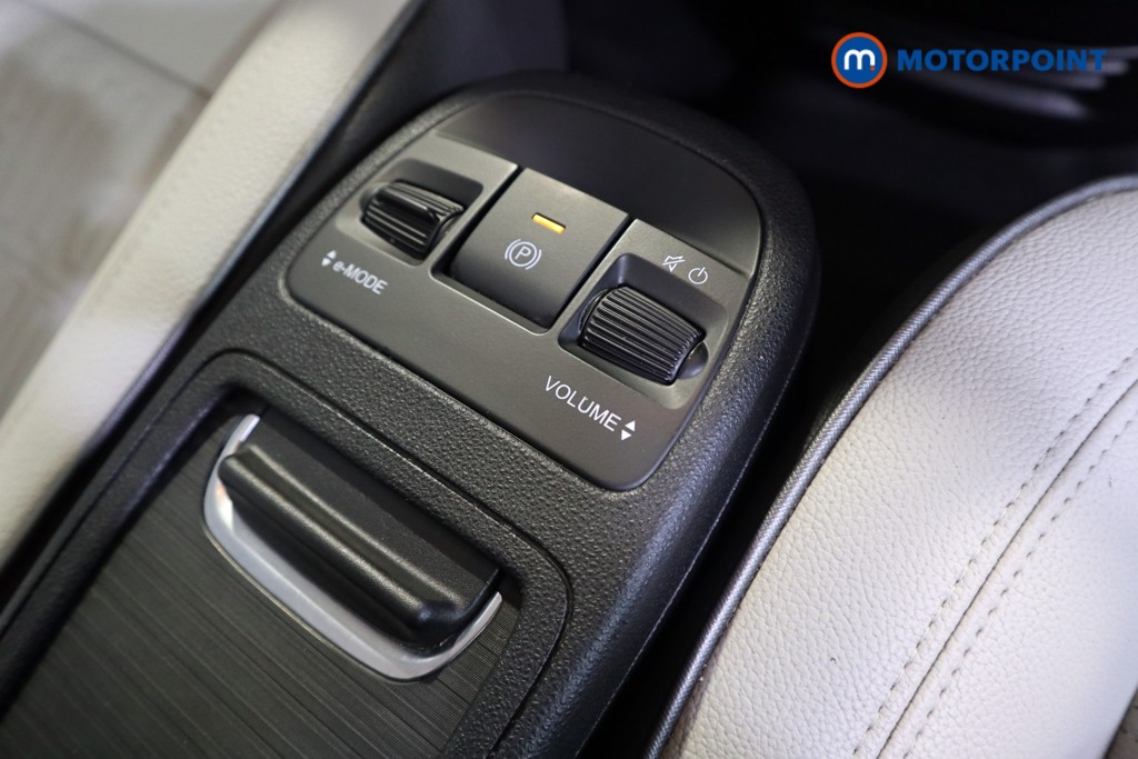 Fiat 500 La Prima Automatic Electric Convertible - Stock Number (1532274) - 9th supplementary image