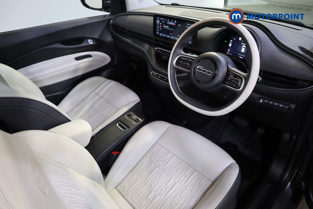 Fiat 500 La Prima Automatic Electric Convertible - Stock Number (1532274) - 1st supplementary image
