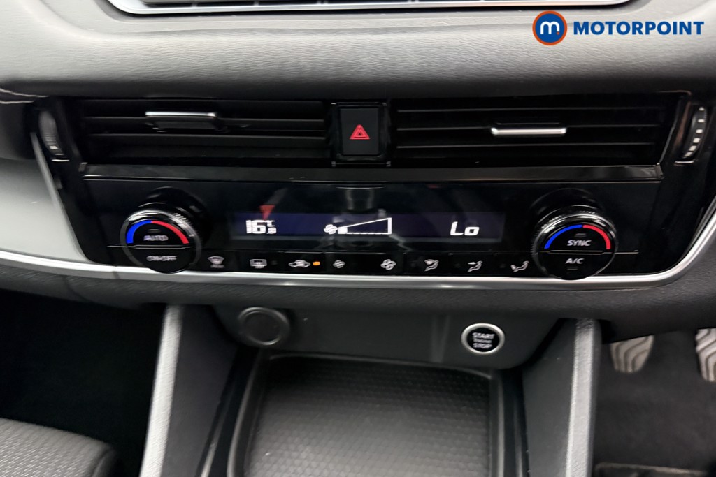 Nissan Qashqai Acenta Premium Manual Petrol SUV - Stock Number (1534866) - 9th supplementary image