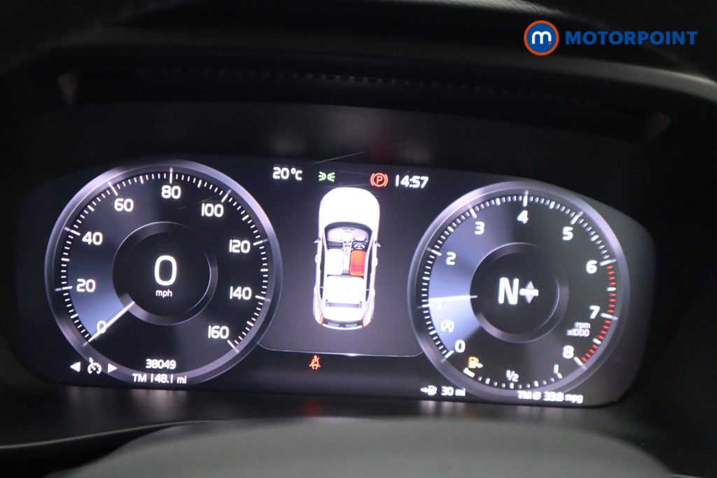 Volvo Xc40 Momentum Manual Petrol SUV - Stock Number (1535006) - 4th supplementary image