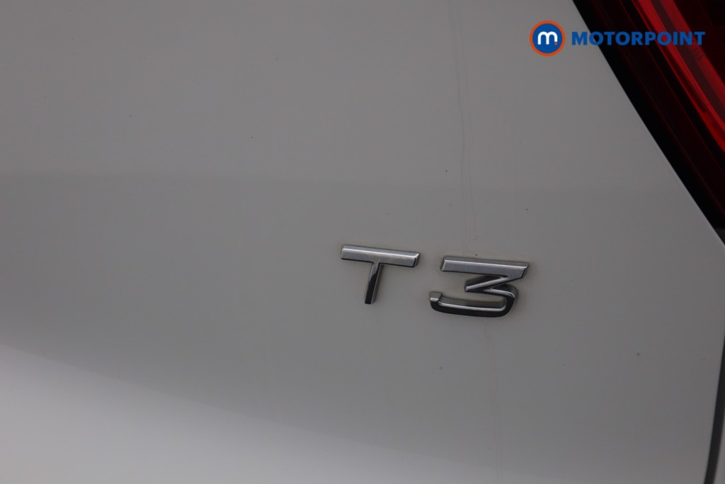 Volvo Xc40 Momentum Manual Petrol SUV - Stock Number (1535006) - 26th supplementary image