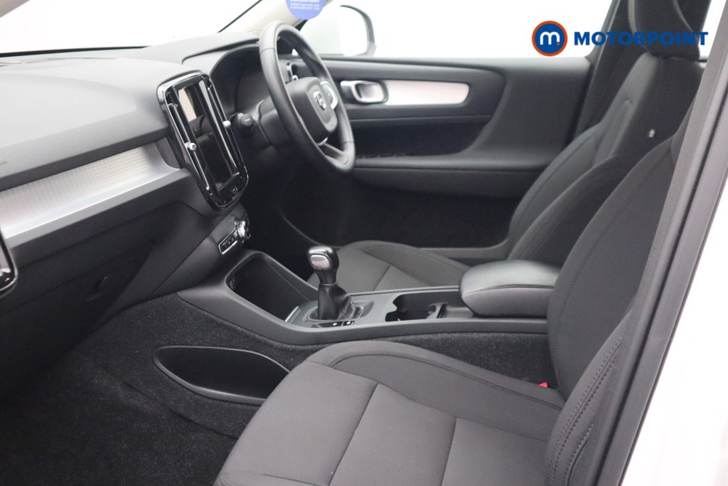 Volvo Xc40 Momentum Manual Petrol SUV - Stock Number (1535006) - 1st supplementary image