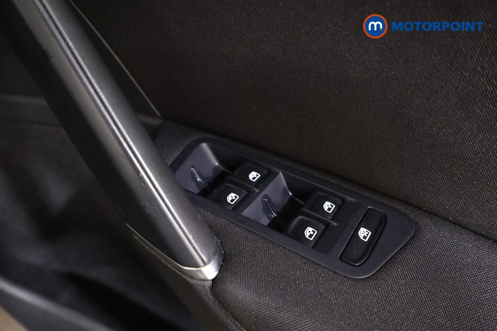 Volkswagen Golf SE Manual Petrol Hatchback - Stock Number (1535411) - 11th supplementary image