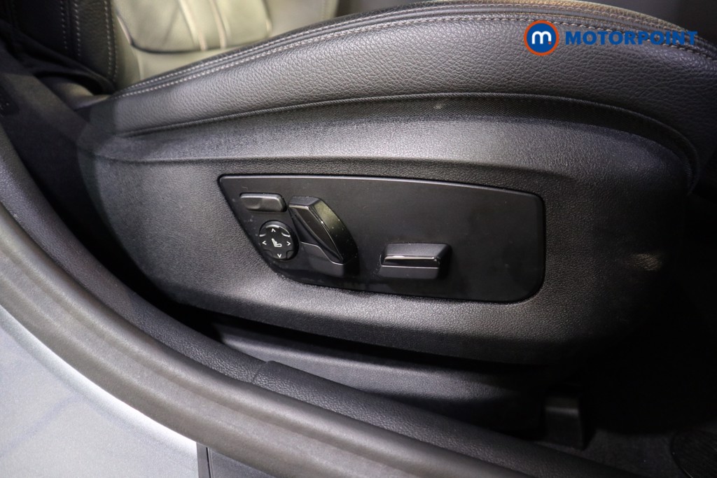 BMW 5 Series M Sport Automatic Petrol Plug-In Hybrid Estate - Stock Number (1536098) - 14th supplementary image