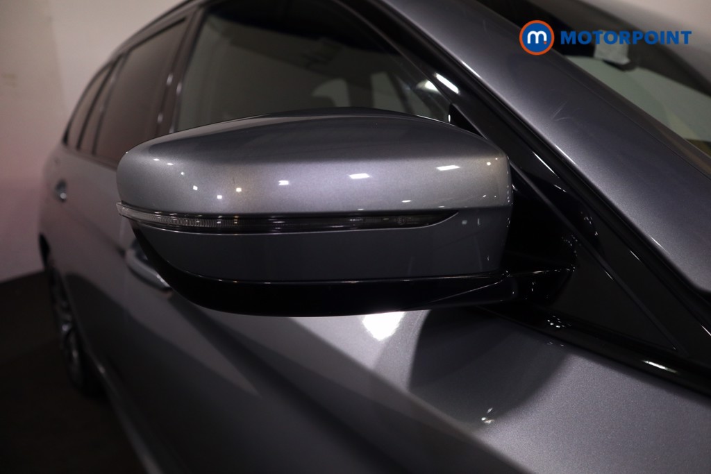 BMW 5 Series M Sport Automatic Petrol Plug-In Hybrid Estate - Stock Number (1536098) - 28th supplementary image