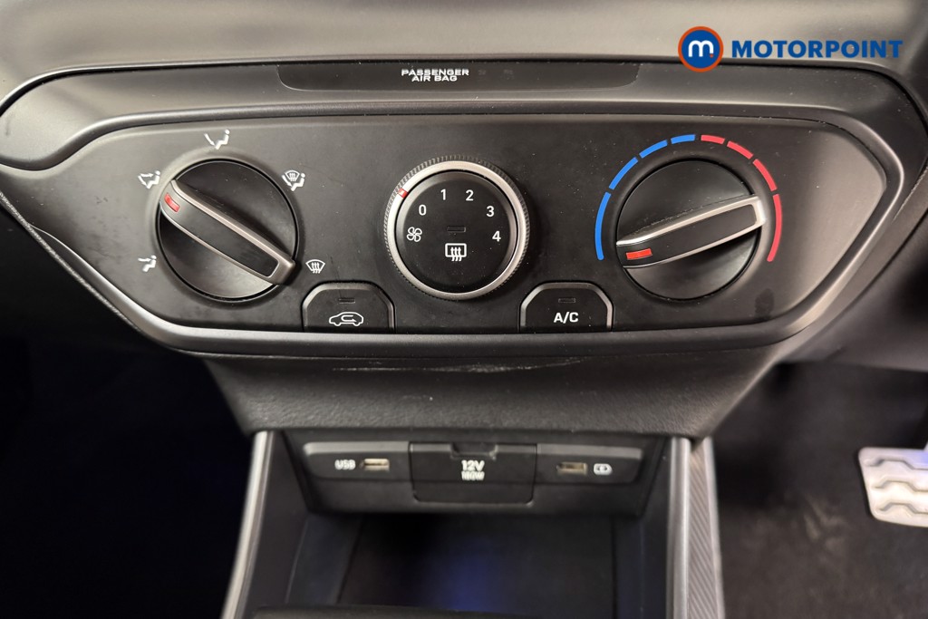 Hyundai Bayon Se Connect Automatic Petrol-Electric Hybrid SUV - Stock Number (1537091) - 10th supplementary image