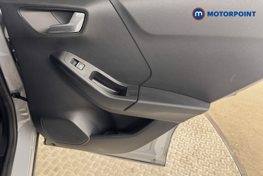 Ford Puma St-Line Manual Petrol-Electric Hybrid SUV - Stock Number (1537973) - 15th supplementary image
