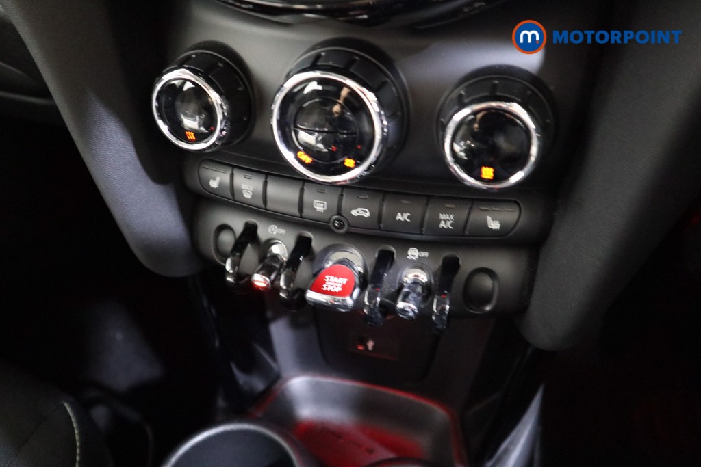 Mini Hatchback Cooper Classic Manual Petrol Hatchback - Stock Number (1538974) - 7th supplementary image