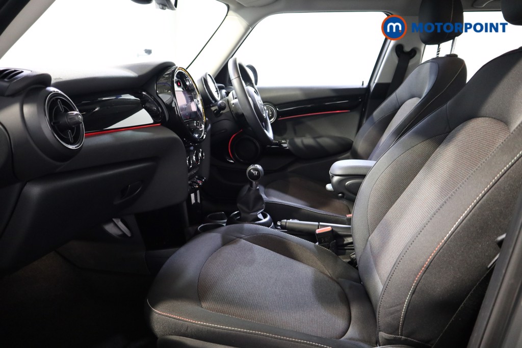 Mini Hatchback Cooper Classic Manual Petrol Hatchback - Stock Number (1538974) - 13th supplementary image