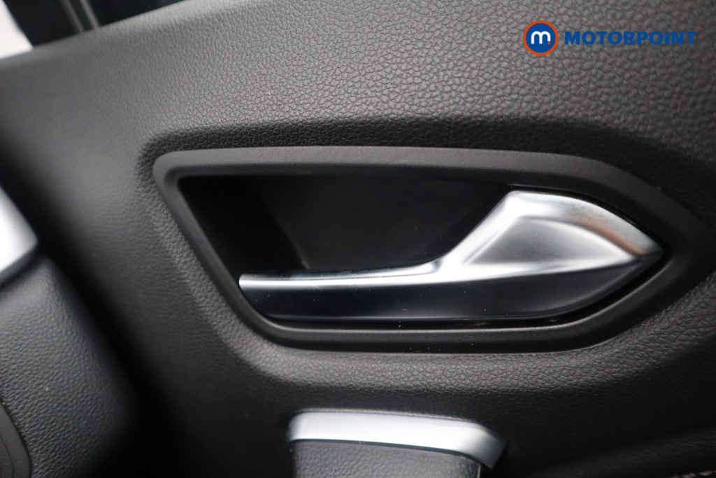 Renault Captur Techno Manual Petrol SUV - Stock Number (1539345) - 17th supplementary image
