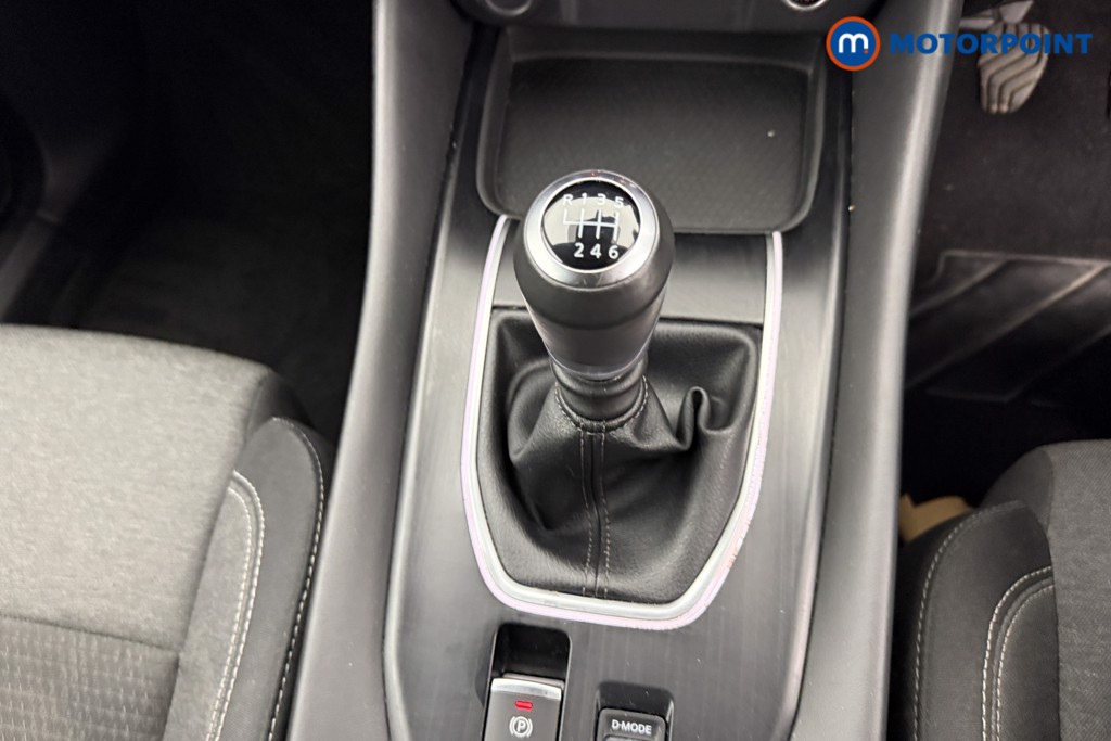 Nissan Qashqai N-Connecta Manual Petrol SUV - Stock Number (1539363) - 12th supplementary image