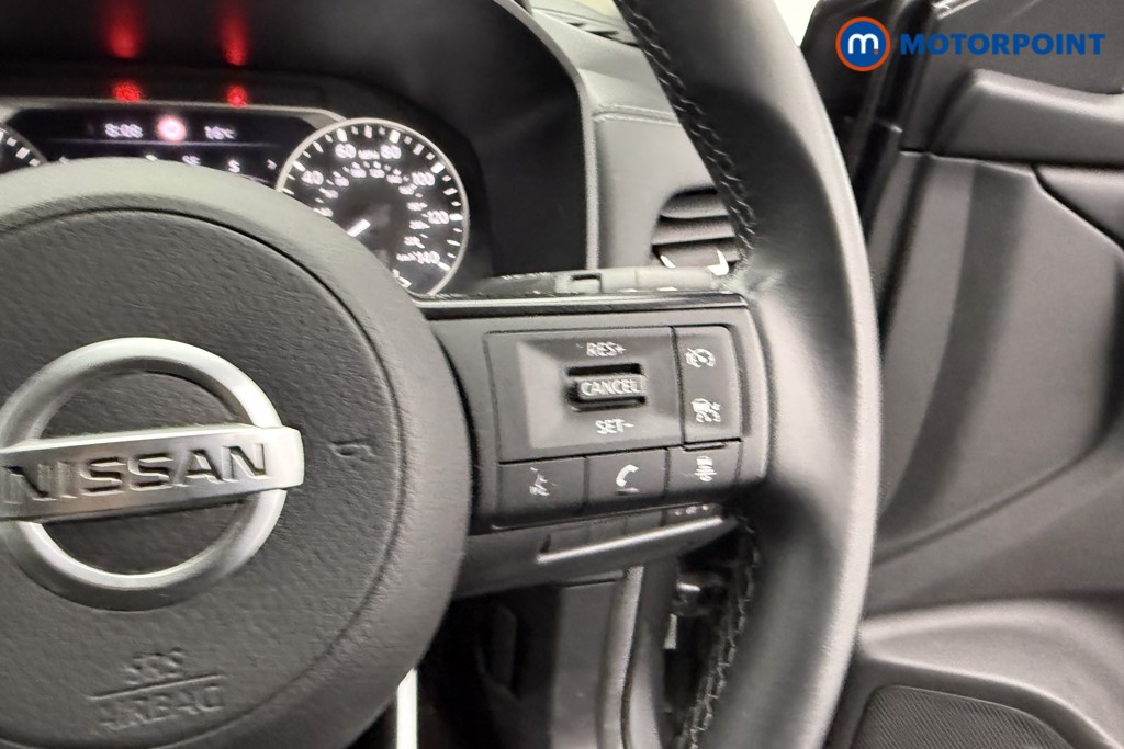Nissan Qashqai N-Connecta Manual Petrol SUV - Stock Number (1539363) - 14th supplementary image