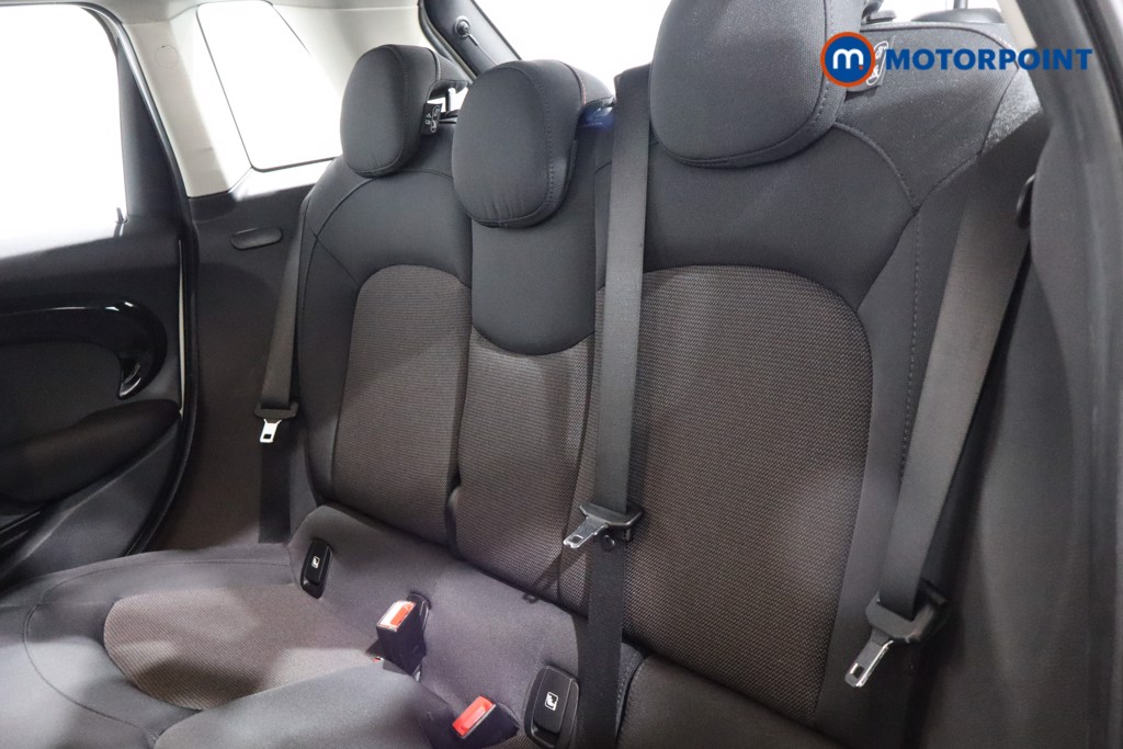 Mini Hatchback Cooper Classic Manual Petrol Hatchback - Stock Number (1539364) - 5th supplementary image
