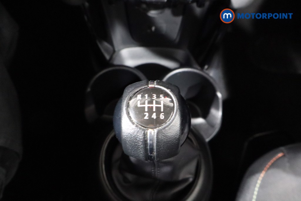 Mini Hatchback Cooper Classic Manual Petrol Hatchback - Stock Number (1539364) - 17th supplementary image