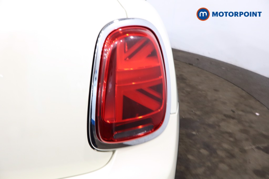 Mini Hatchback Cooper Classic Manual Petrol Hatchback - Stock Number (1539364) - 24th supplementary image