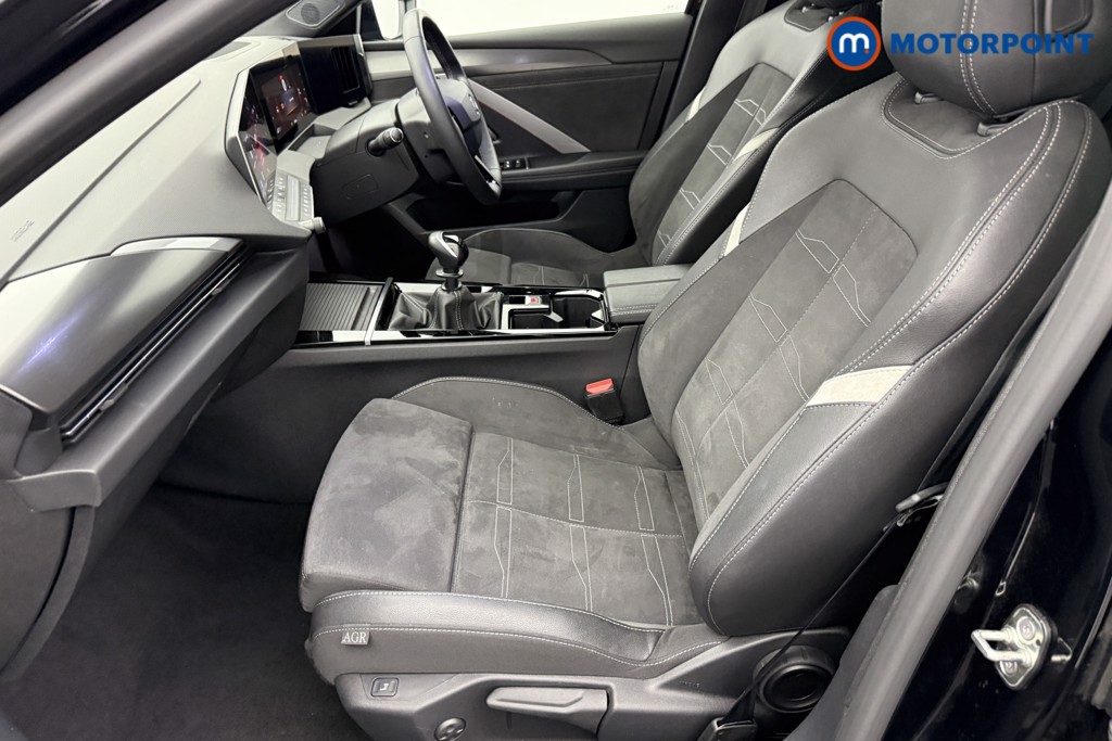 Vauxhall Astra Ultimate Manual Petrol Hatchback - Stock Number (1539802) - 22nd supplementary image