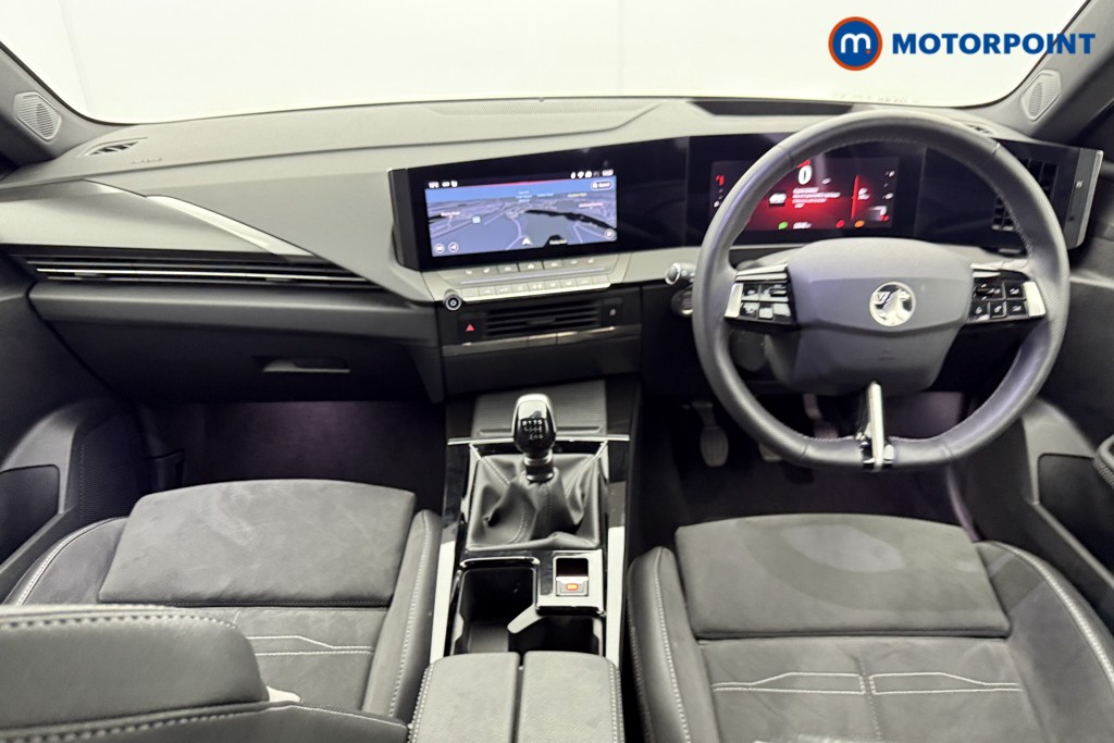 Vauxhall Astra Ultimate Manual Petrol Hatchback - Stock Number (1539802) - 1st supplementary image
