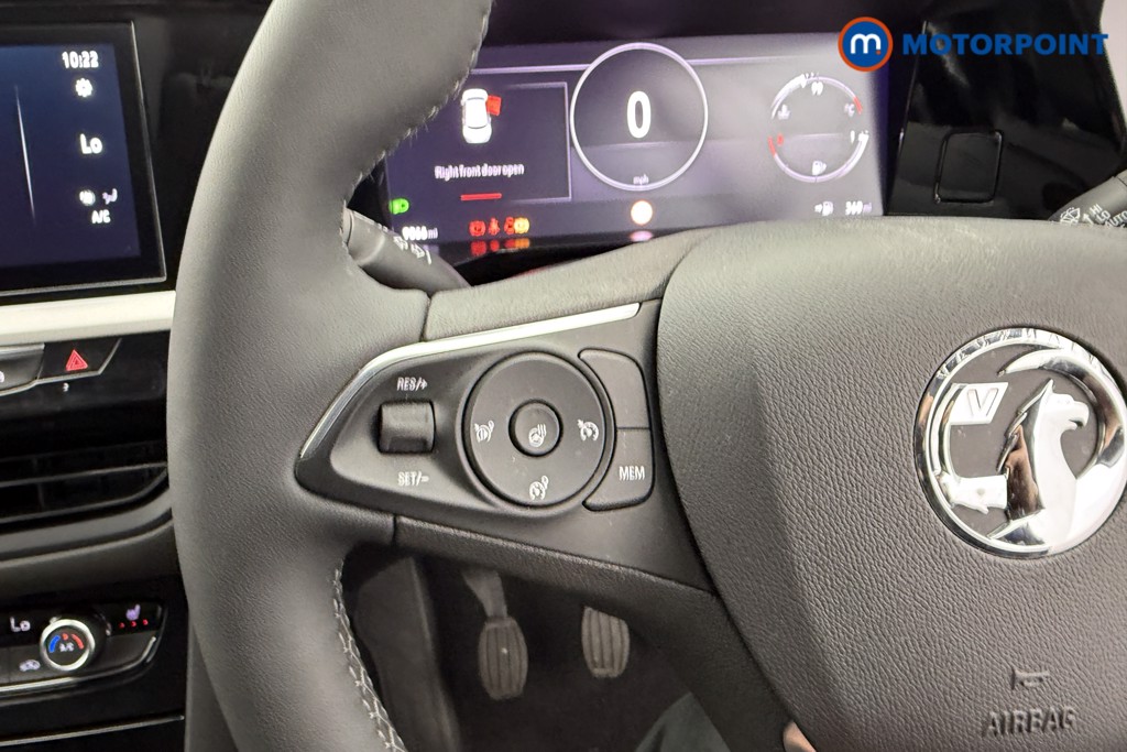 Vauxhall Grandland Ultimate Manual Petrol SUV - Stock Number (1539925) - 13th supplementary image