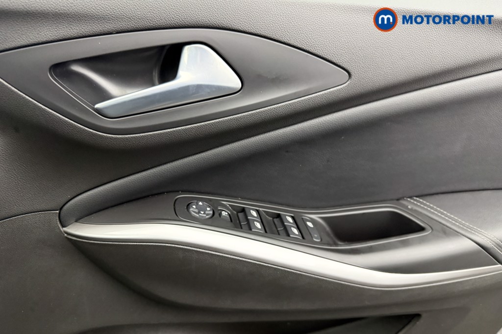 Vauxhall Grandland Ultimate Manual Petrol SUV - Stock Number (1539925) - 16th supplementary image