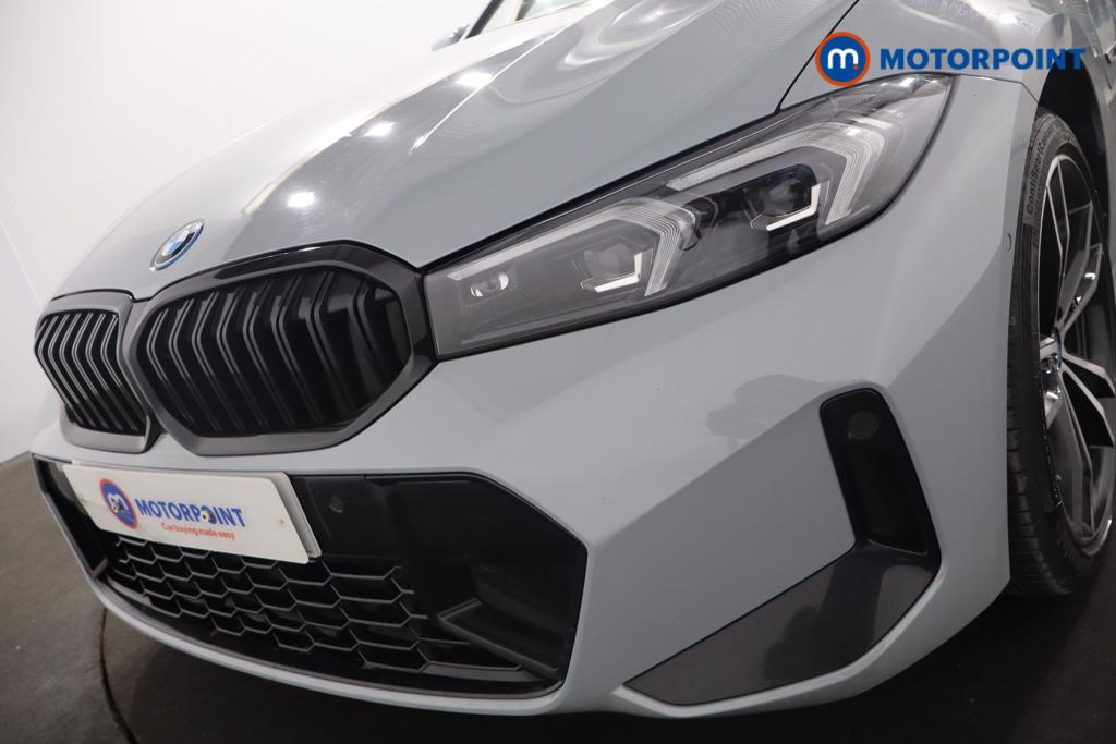 BMW 3 Series M Sport Automatic Petrol Plug-In Hybrid Estate - Stock Number (1539974) - 13th supplementary image
