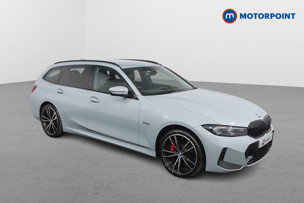 BMW 3 Series M Sport Automatic Petrol Plug-In Hybrid Estate - Stock Number (1539974) - Drivers side front corner