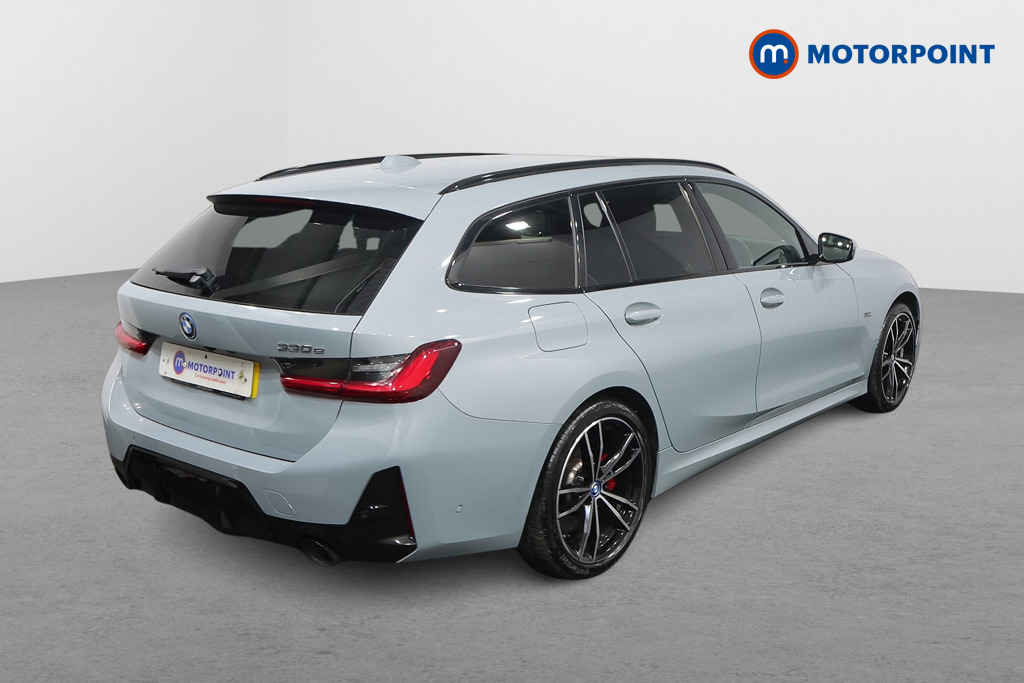 BMW 3 Series M Sport Automatic Petrol Plug-In Hybrid Estate - Stock Number (1539974) - Drivers side rear corner