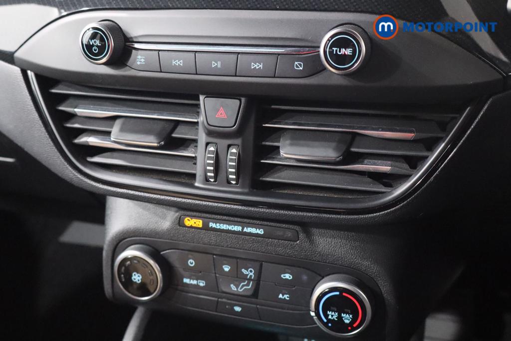 Ford Focus St-Line Edition Manual Petrol-Electric Hybrid Hatchback - Stock Number (1540524) - 4th supplementary image