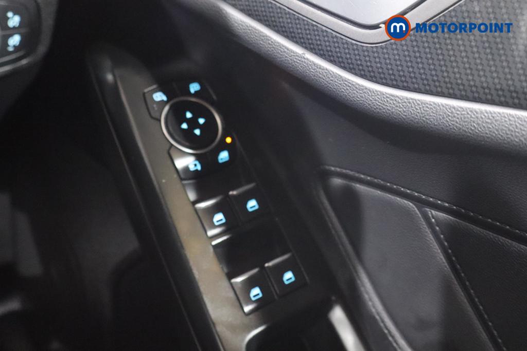 Ford Focus St-Line Edition Manual Petrol-Electric Hybrid Hatchback - Stock Number (1540524) - 10th supplementary image