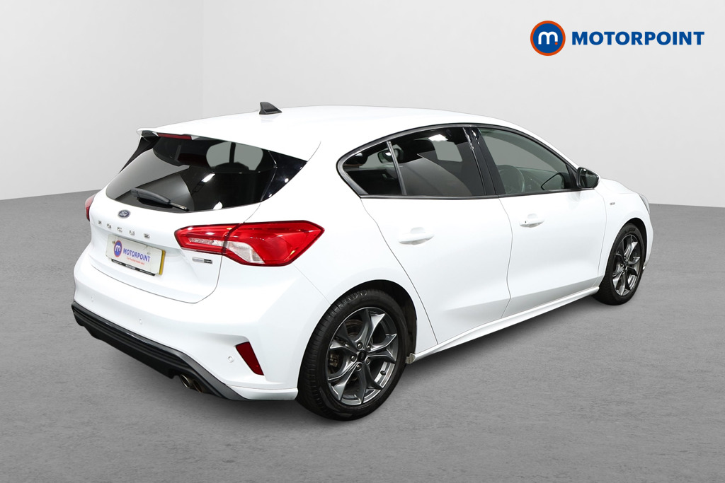 Ford Focus St-Line Edition Manual Petrol-Electric Hybrid Hatchback - Stock Number (1540524) - Drivers side rear corner
