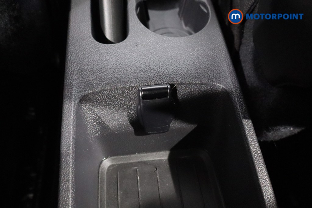 Renault Captur Gt Line Manual Petrol SUV - Stock Number (1541302) - 13th supplementary image