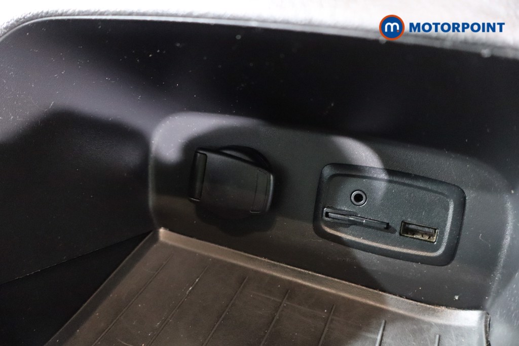 Renault Captur Gt Line Manual Petrol SUV - Stock Number (1541302) - 18th supplementary image