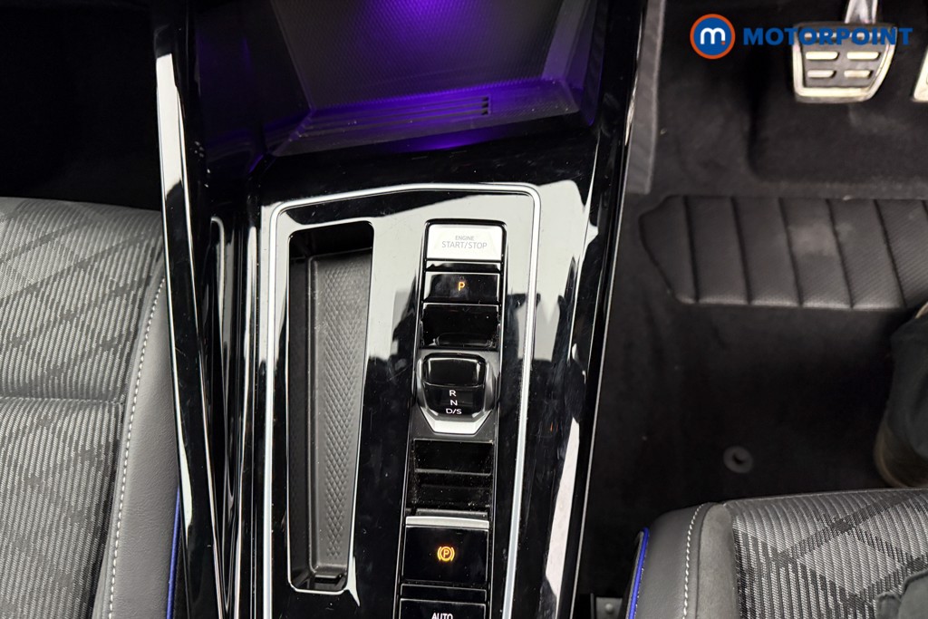 Volkswagen Golf R-Line Automatic Diesel Hatchback - Stock Number (1542400) - 11th supplementary image