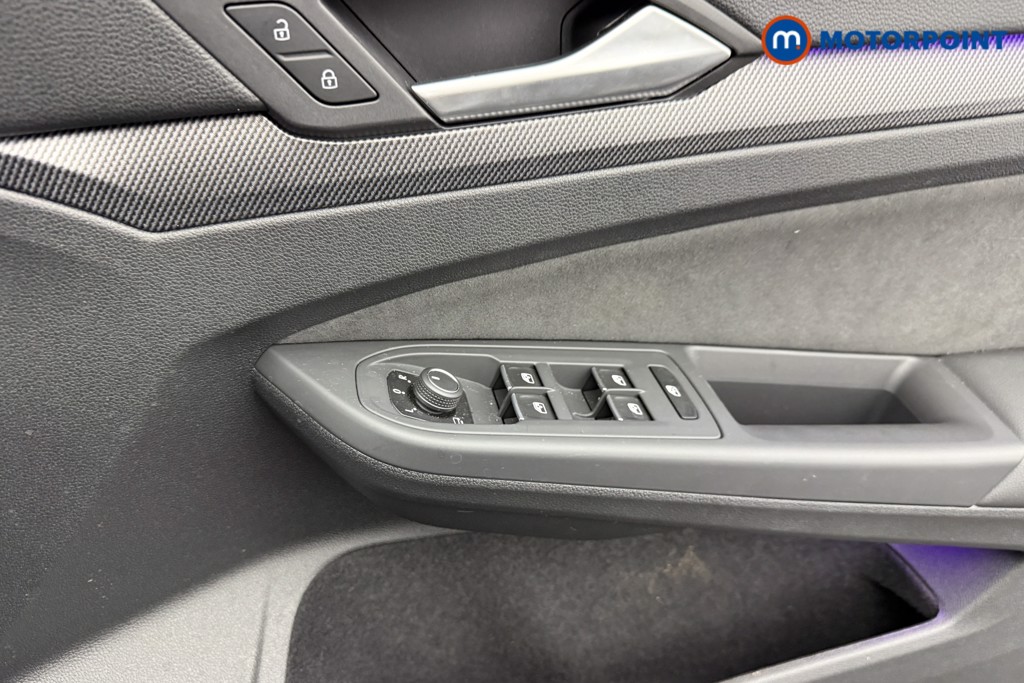 Volkswagen Golf R-Line Automatic Diesel Hatchback - Stock Number (1542400) - 15th supplementary image