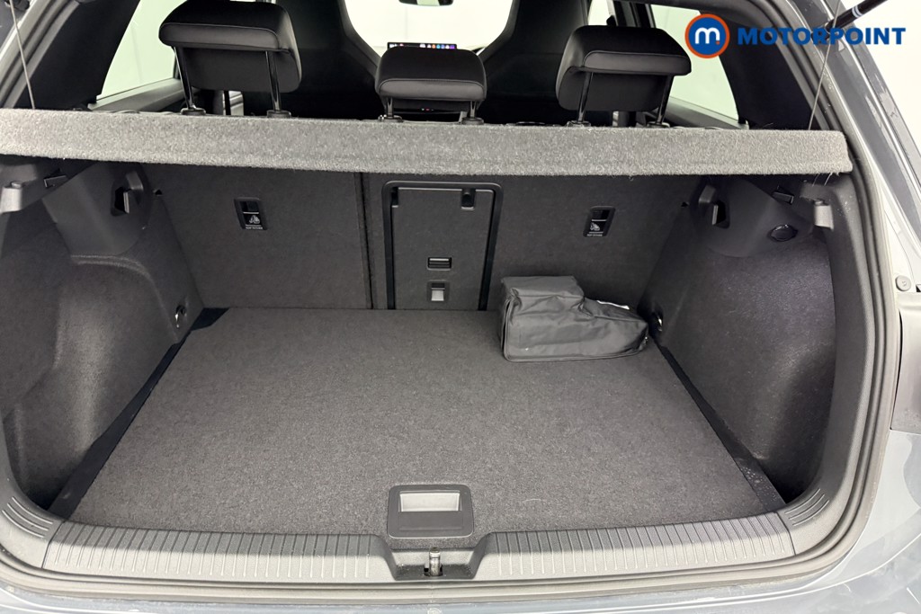Volkswagen Golf R-Line Automatic Diesel Hatchback - Stock Number (1542400) - 19th supplementary image