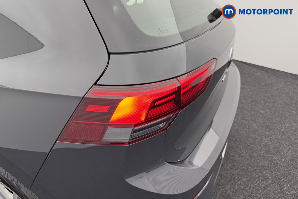 Volkswagen Golf Life Manual Diesel Hatchback - Stock Number (1542479) - 24th supplementary image