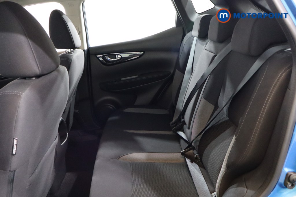 Nissan Qashqai Acenta Premium Manual Petrol SUV - Stock Number (1542564) - 9th supplementary image