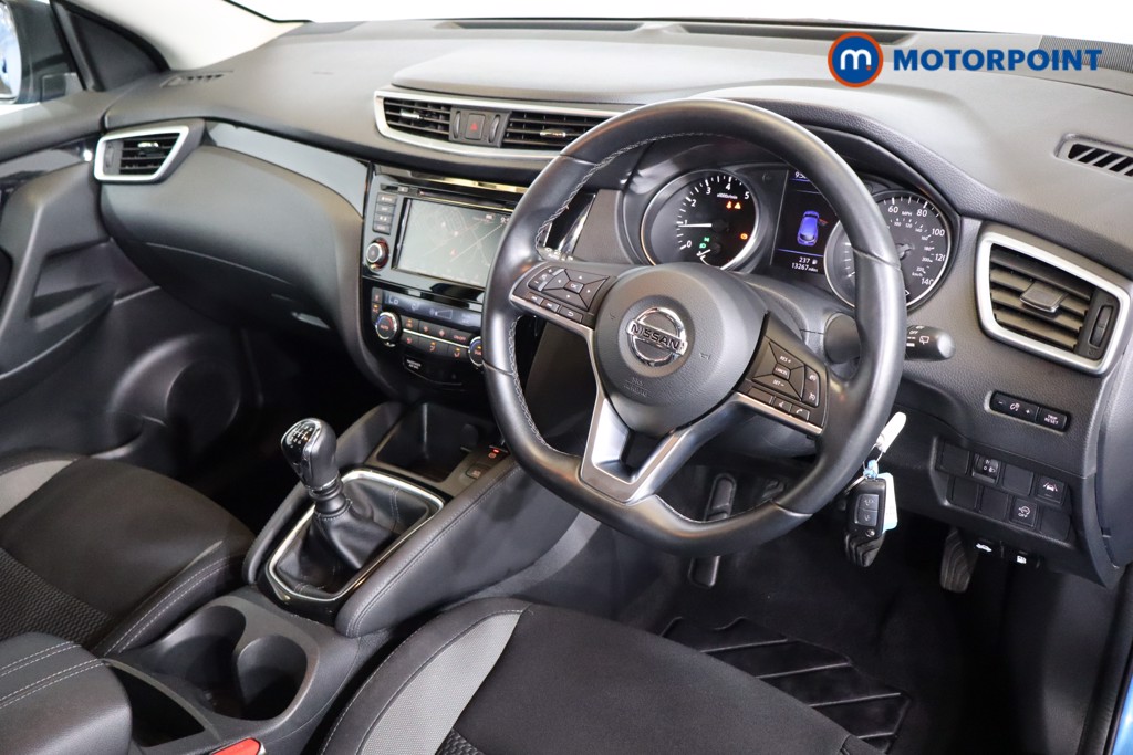Nissan Qashqai Acenta Premium Manual Petrol SUV - Stock Number (1542564) - 1st supplementary image