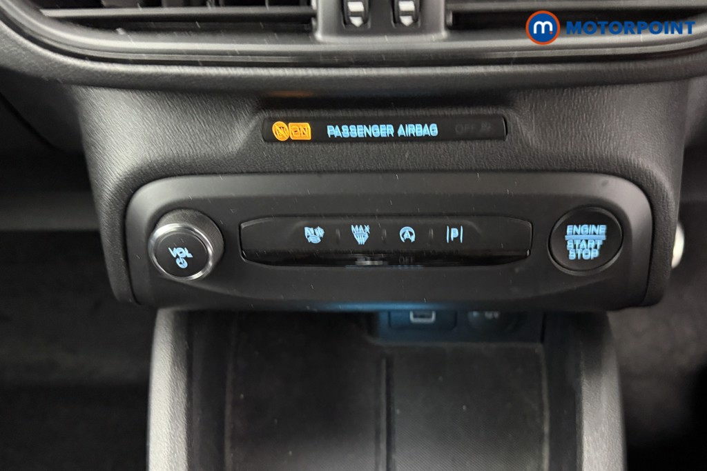 Ford Focus St-Line Manual Petrol-Electric Hybrid Hatchback - Stock Number (1543210) - 10th supplementary image