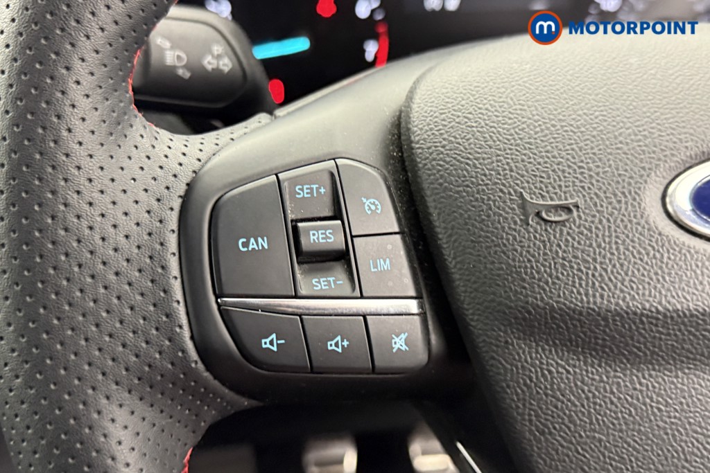 Ford Focus St-Line Manual Petrol-Electric Hybrid Hatchback - Stock Number (1543210) - 12th supplementary image
